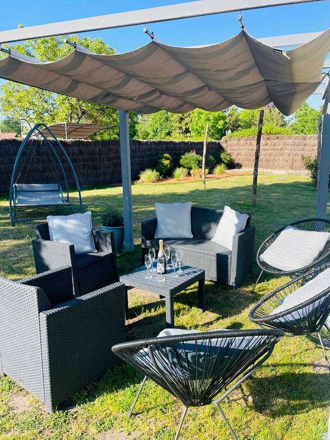 La Demeure du Cerf gîte de charme 6P avec piscine chauffée & spa, Sologne, proche Center Parcs, Lamotte-Beuvron et Zoo de Beauval in Chaon, Sologne