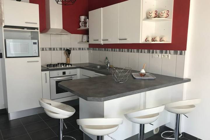 Location de vacances pour 6 personnes, avec balcon, adapté aux familles dans Plage de Port Fontaine-Lomener - 2