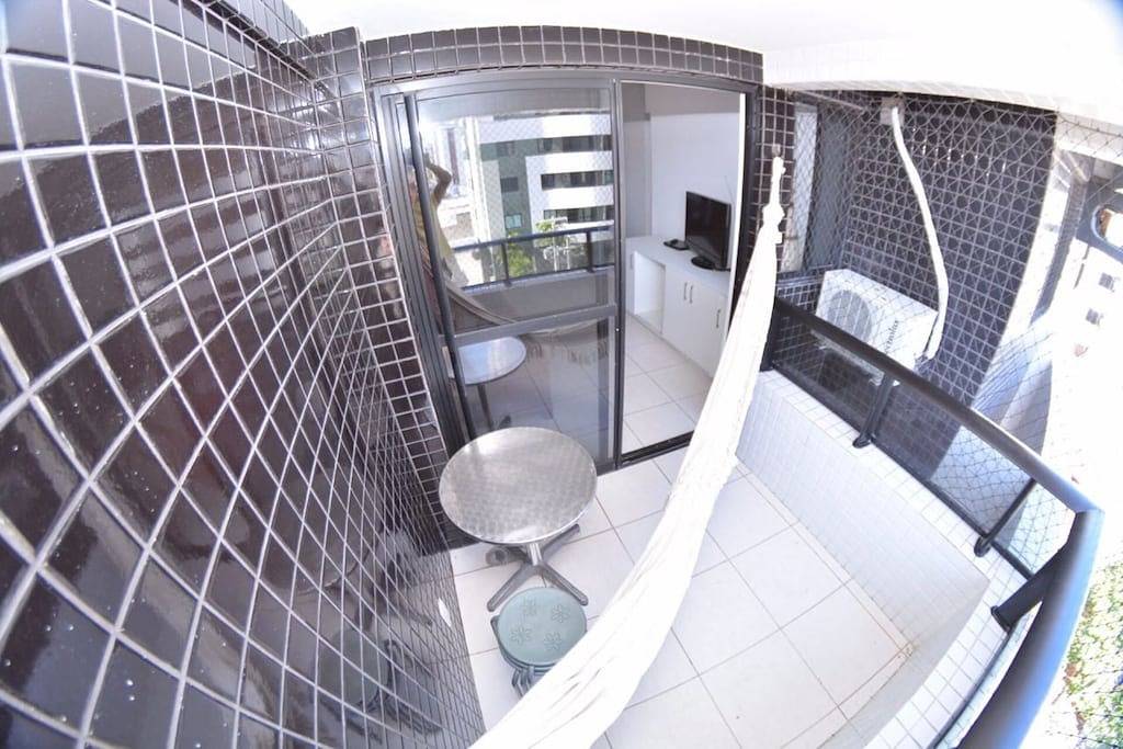 Ganze Wohnung, Apt 3 Schlafzimmer + Zimmermädchen mit Blick auf das Meer in Jatiúca, Alagoas