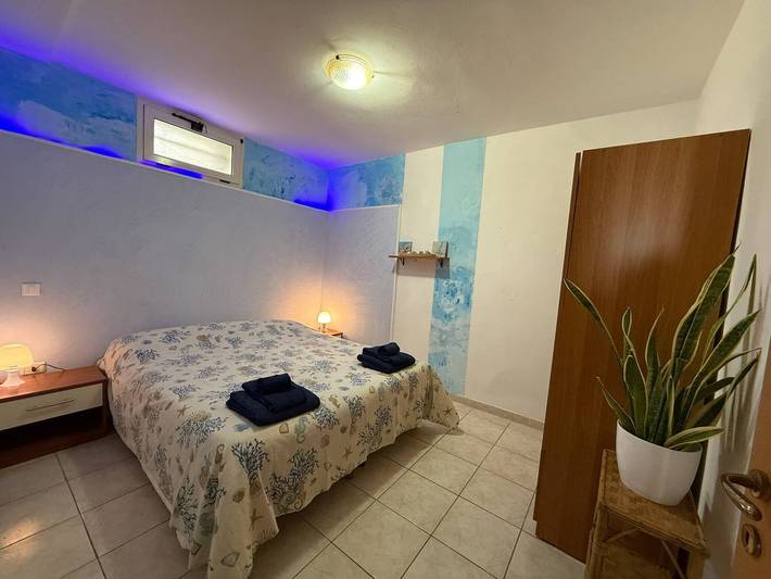Hel lägenhet, Apartment 'Kambusa Homes - Al Porto - Sinistra' with Sea View, Wi-Fi and Air Conditioning in Torre Vado, Tarantobukten