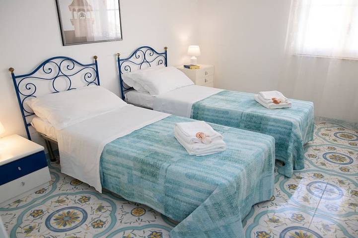 Ferienwohnung für 5 Personen, mit Terrasse und Garten in Marina di Ragusa - 4