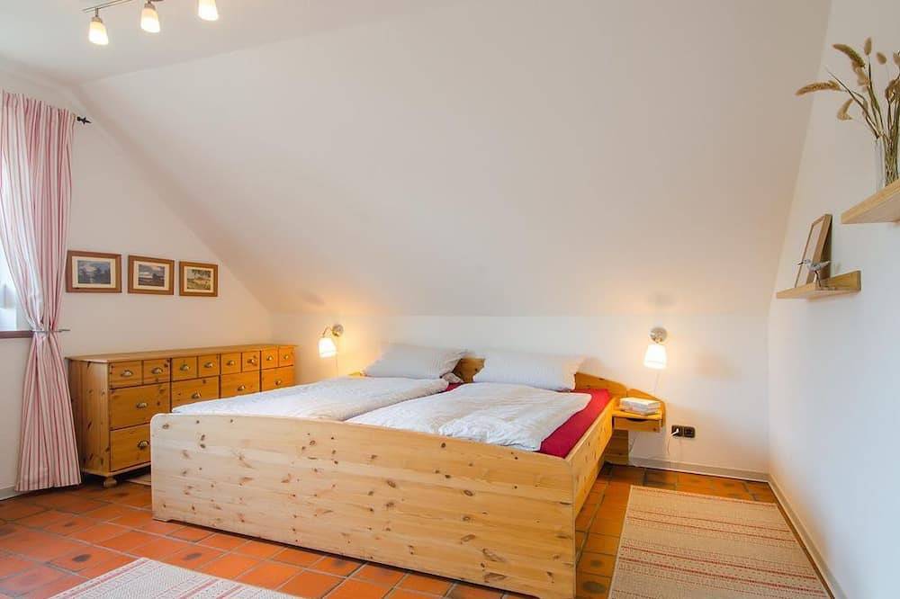 Ganze Wohnung, Ferienwohnung Weide - Appartement/Fewo, Dusche, Wc, Wohn-/Schlafraum in Kieler Förde, Heikendorf