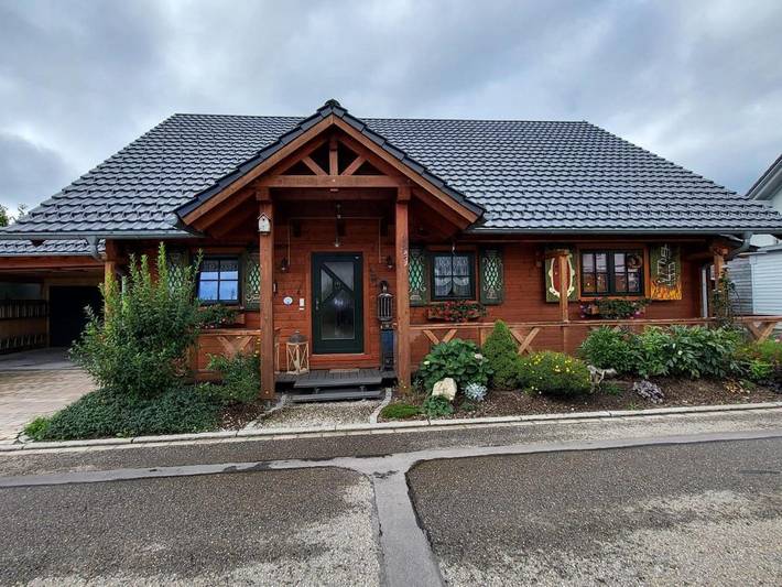 Ferienhaus für 6 Personen, mit Terrasse und Garten sowie Sauna und Ausblick in Höchenschwand - 3