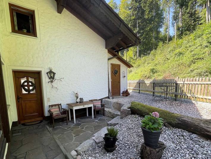 Ganze Ferienwohnung, Rehblick Waging - Ferienwohnung Rehblick, 65 qm, 2 Schlafzimmer, Balkon und Terrasse in Waging am See, Rupertiwinkel