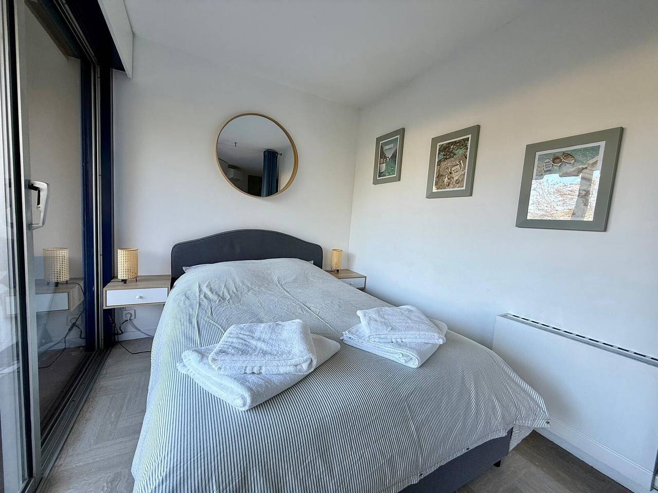 Apartamento entero, Apartamento para 4 personas, piscina, aire acondicionado, Wifi, parking a 300 m de la playa in Mandelieu-la-Napoule, Massif de l'Esterel