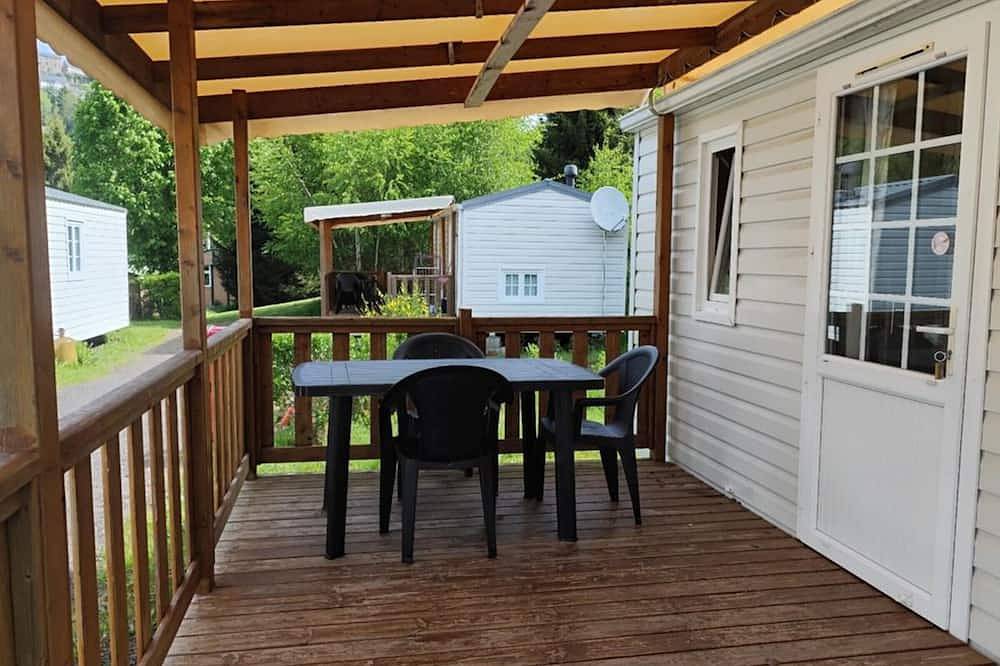 Mobile home with terrace - 3 guests in La Tour-d'Auvergne, Volcans d'Auvergne Regional Nature Park