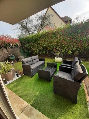Gîte pour 4 personnes, avec terrasse et jardin à Colombelles