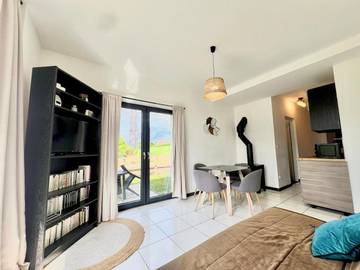 Gîte pour 4 personnes, avec terrasse et vue, animaux acceptés à Thyez
