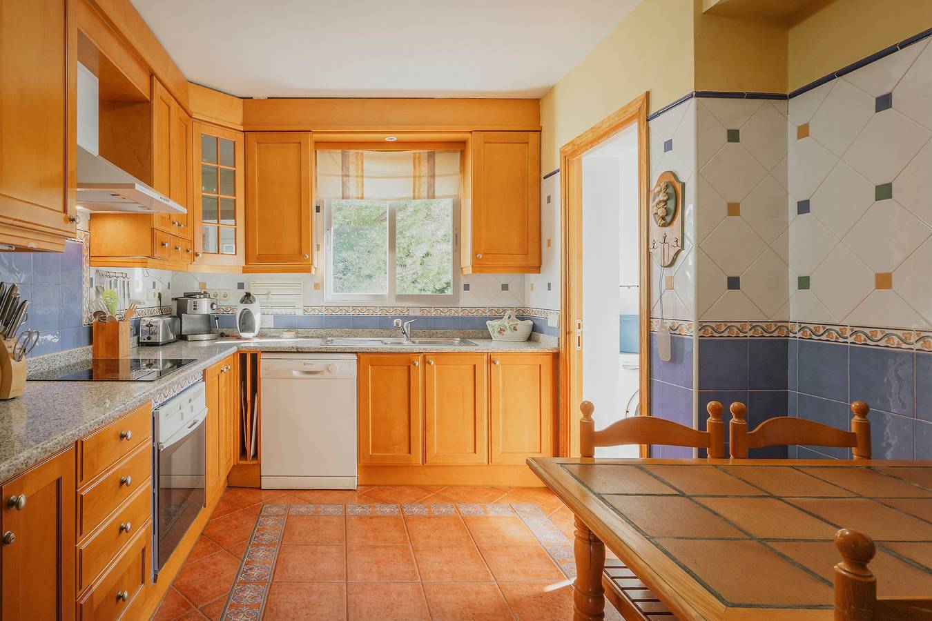 Villa Karina: Finca mit Bergblick, privatem Pool und Wlan in Valdemanco, Madrid Province