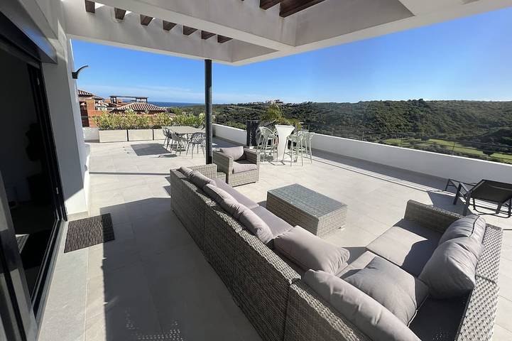 Chalet para 6 personas, con jardín además de terraza y piscina en Casares
