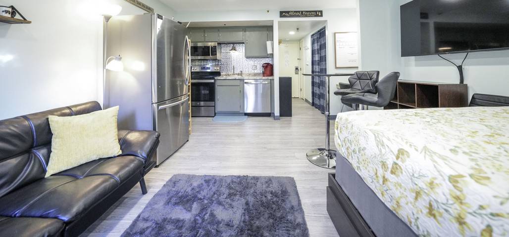 Vacation rental for 3 people, with pool and sauna in Greenbrier River