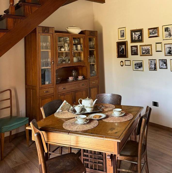 Chambre d’hôte pour 3 personnes, avec Balcon ainsi que Terrasse et Vue à Sòrgono