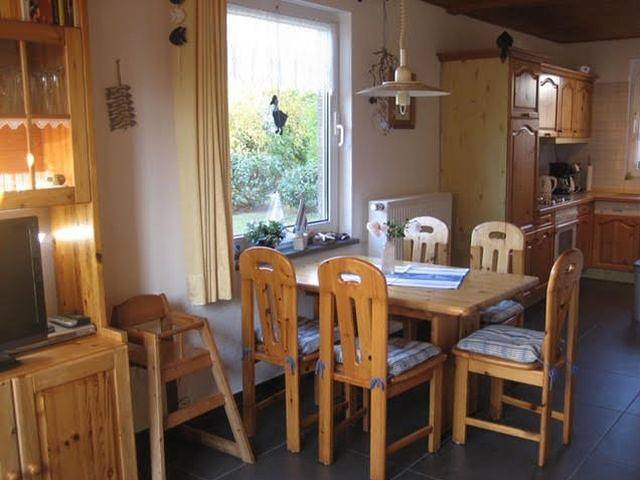 Ferienhaus für 5 Personen, mit Garten und Balkon, kinderfreundlich in Otterndorf - 4