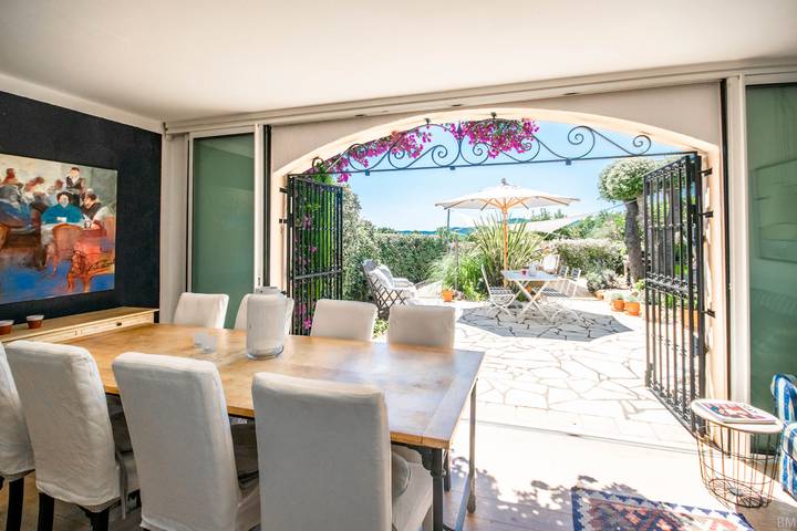 Gîte pour 6 personnes, avec piscine, adapté aux familles