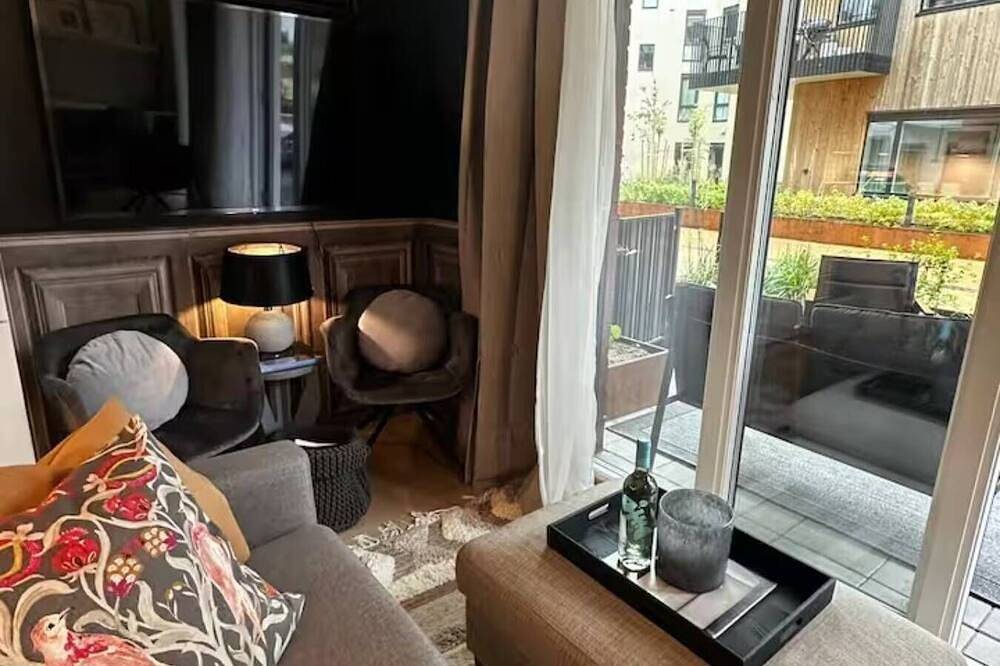 Hel lejlighed, Stunning studio with ocean view in Kristiansand