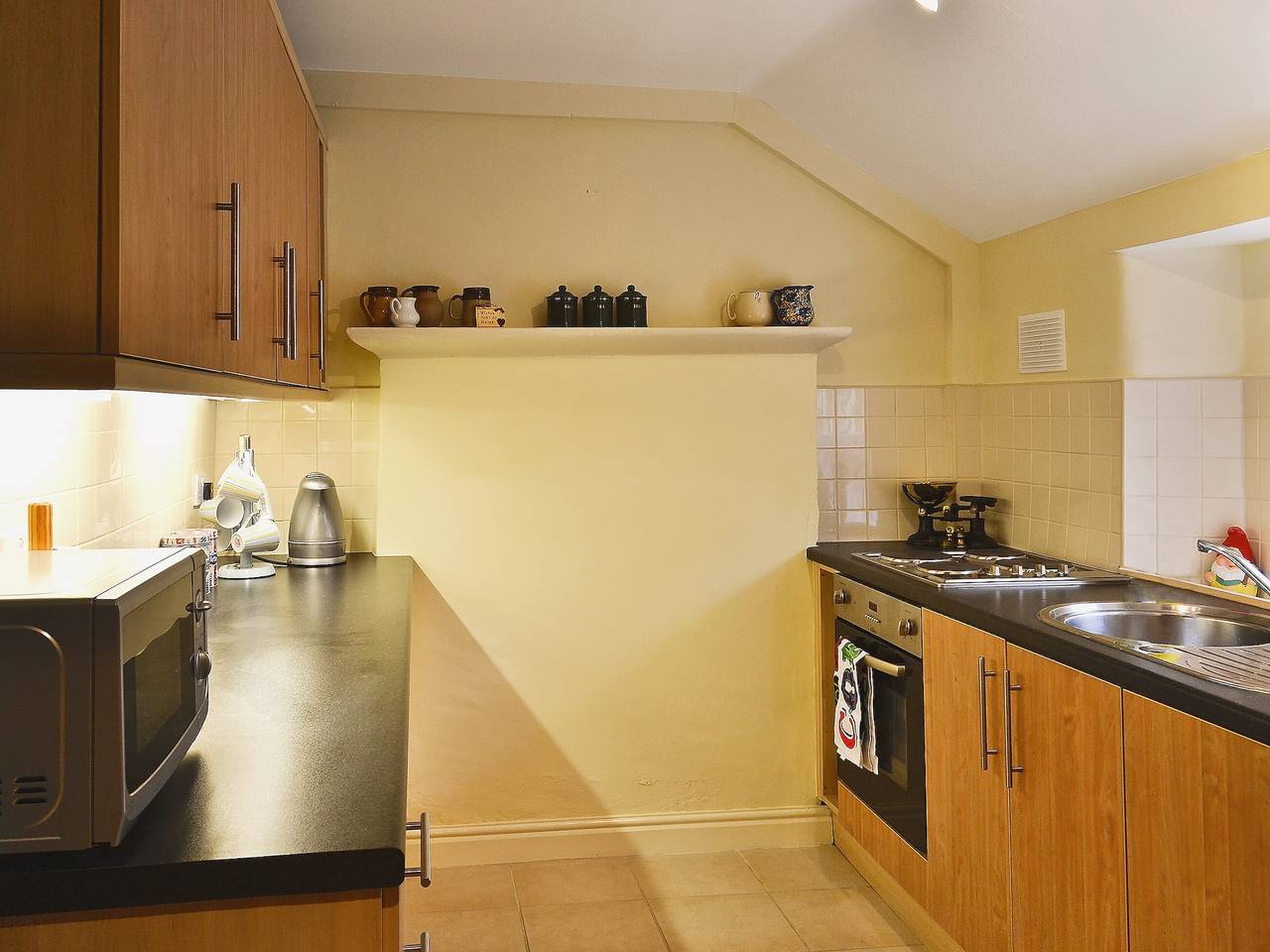 Jug And Glass Cottage in Nether Langwith, Nottinghamshire