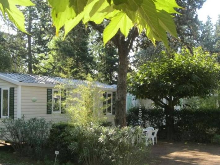 Camping pour 6 personnes, avec Piscine