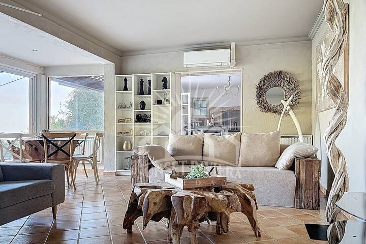 Location de vacances pour 6 personnes, avec jardin ainsi que balcon et piscine, adapté aux familles à Grasse - 2