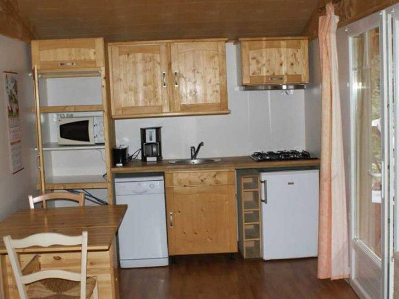Chalet for 6 with Terrace in Fenouillet, Parc naturel régional Corbières-Fenouillèdes