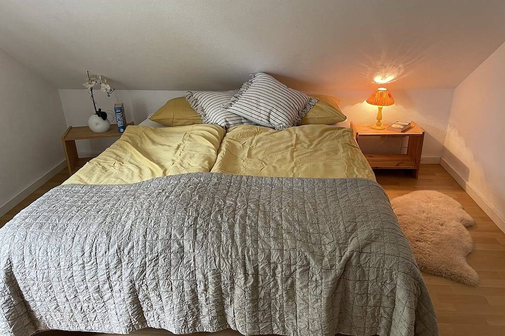 Großes gemütliches Haus mit Kamin und Pool für 8 Personen am Fluss in Markaryd, Kronoberg