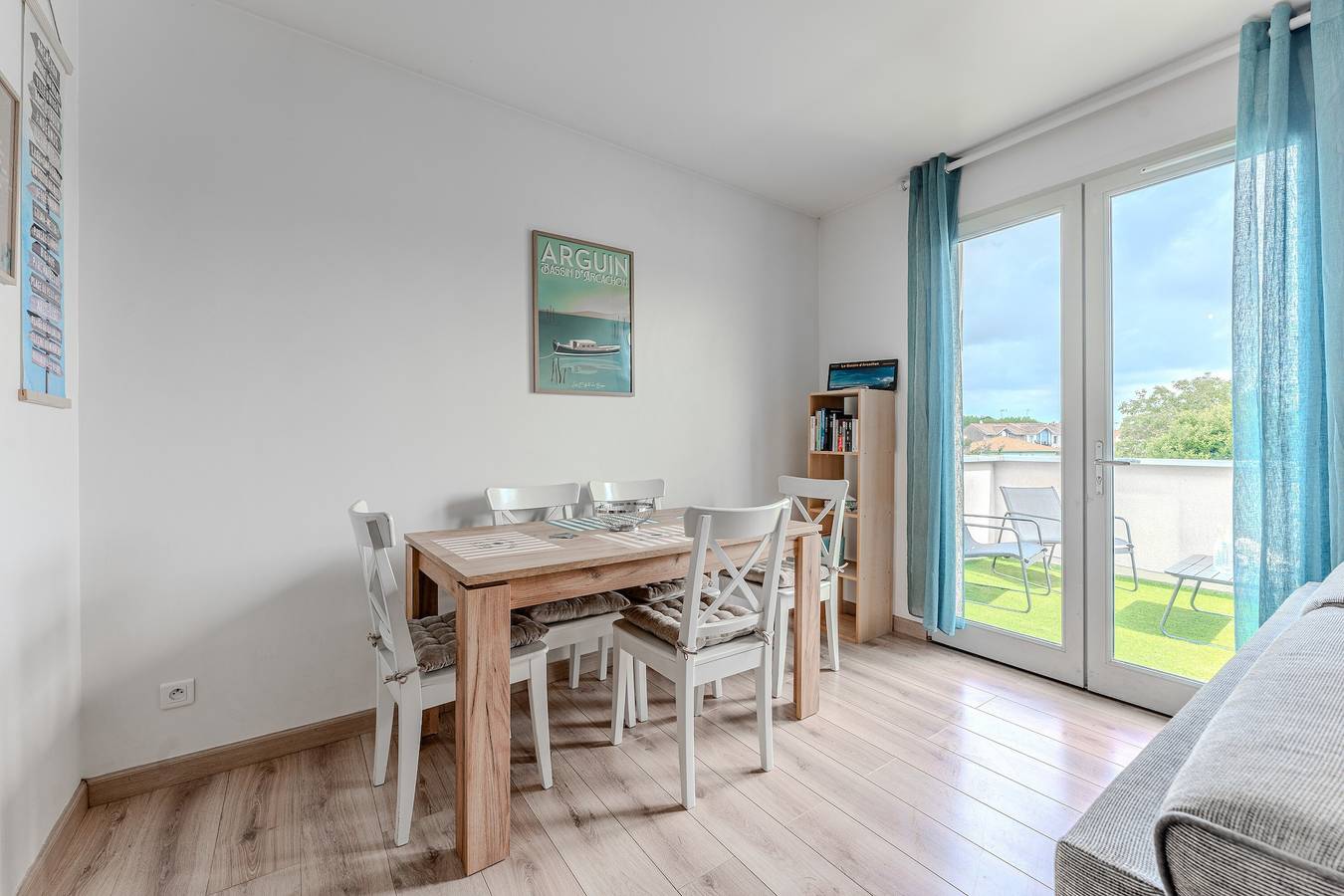 Appartement entier, Appartement 'La Teste Coeur De Ville' avec climatisation, terrasse privée, balcon et Wi-Fi in La Teste-de-Buch, Région d'Arcachon