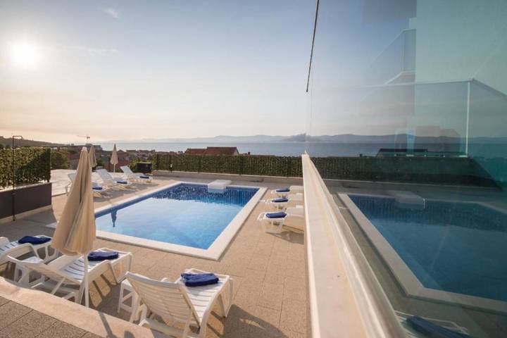Ferienwohnung für 4 Personen, mit Pool und Terrasse - 1