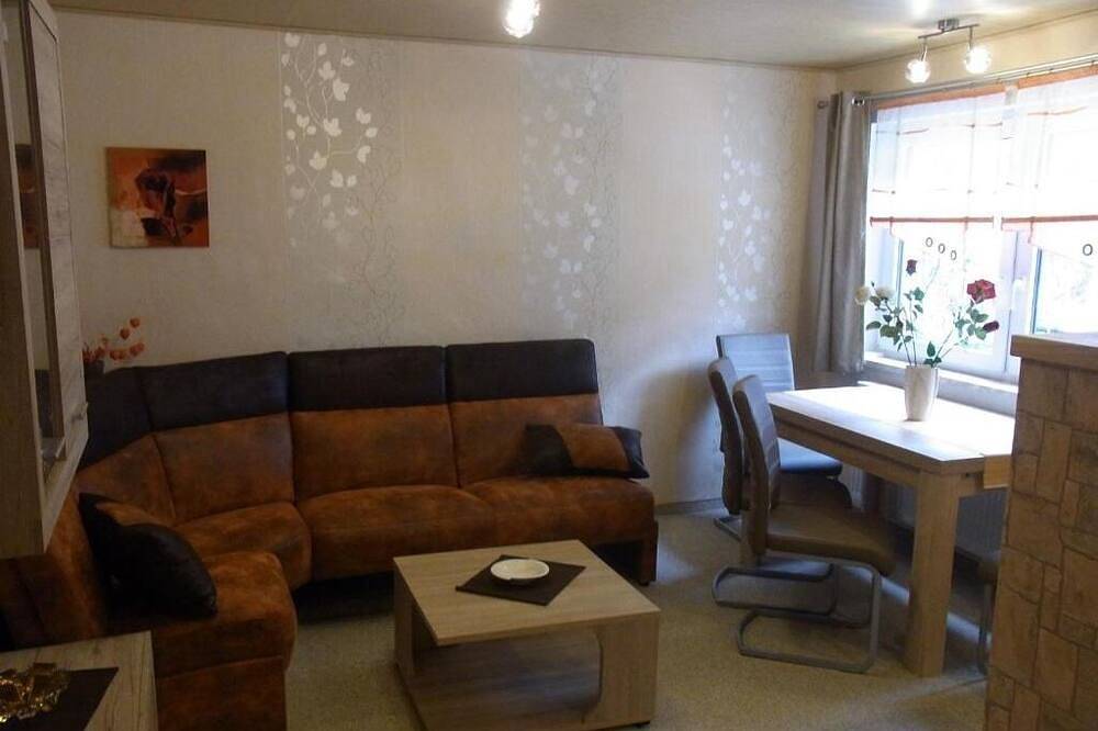 Ganze Wohnung, 🌲 Fewo am Fuße der Bergbahn – Refúgio Aconchegante nas Montanhas da Turíngia 🌄 in Mellenbach-Glasbach, Ostthüringen