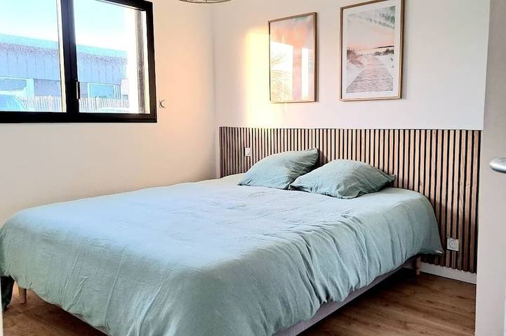 Location de vacances pour 8 personnes, avec terrasse ainsi que jardin et jacuzzi dans Plage Kerambigorn - 2