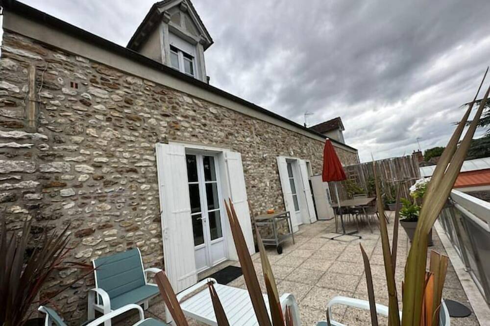 Ganze Wohnung, Appartement Avec Terrasse en Cœur de Barbizon in Barbizon, Parc naturel régional du Gâtinais français