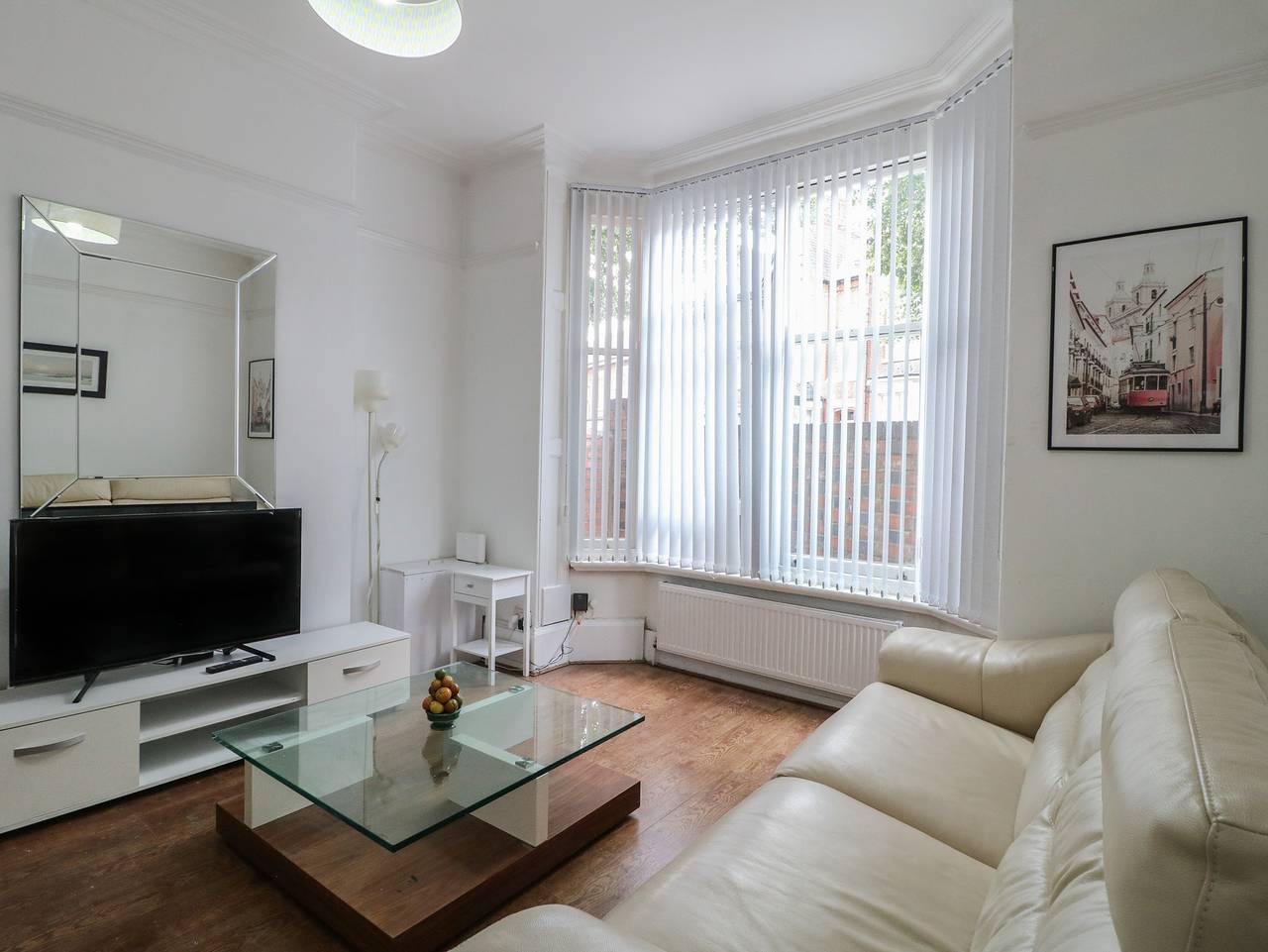 2 Evington Road in Leicester, Heart of England