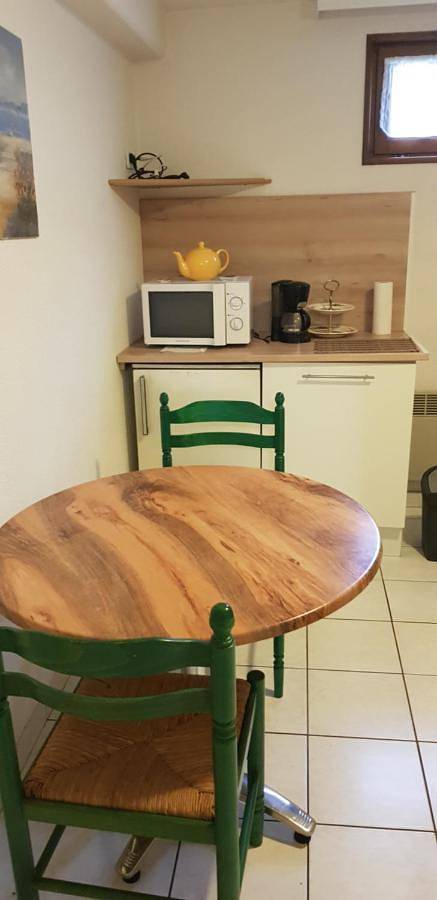 Gîte pour 4 personnes, avec piscine et jardin, adapté aux familles à Biesheim - 2