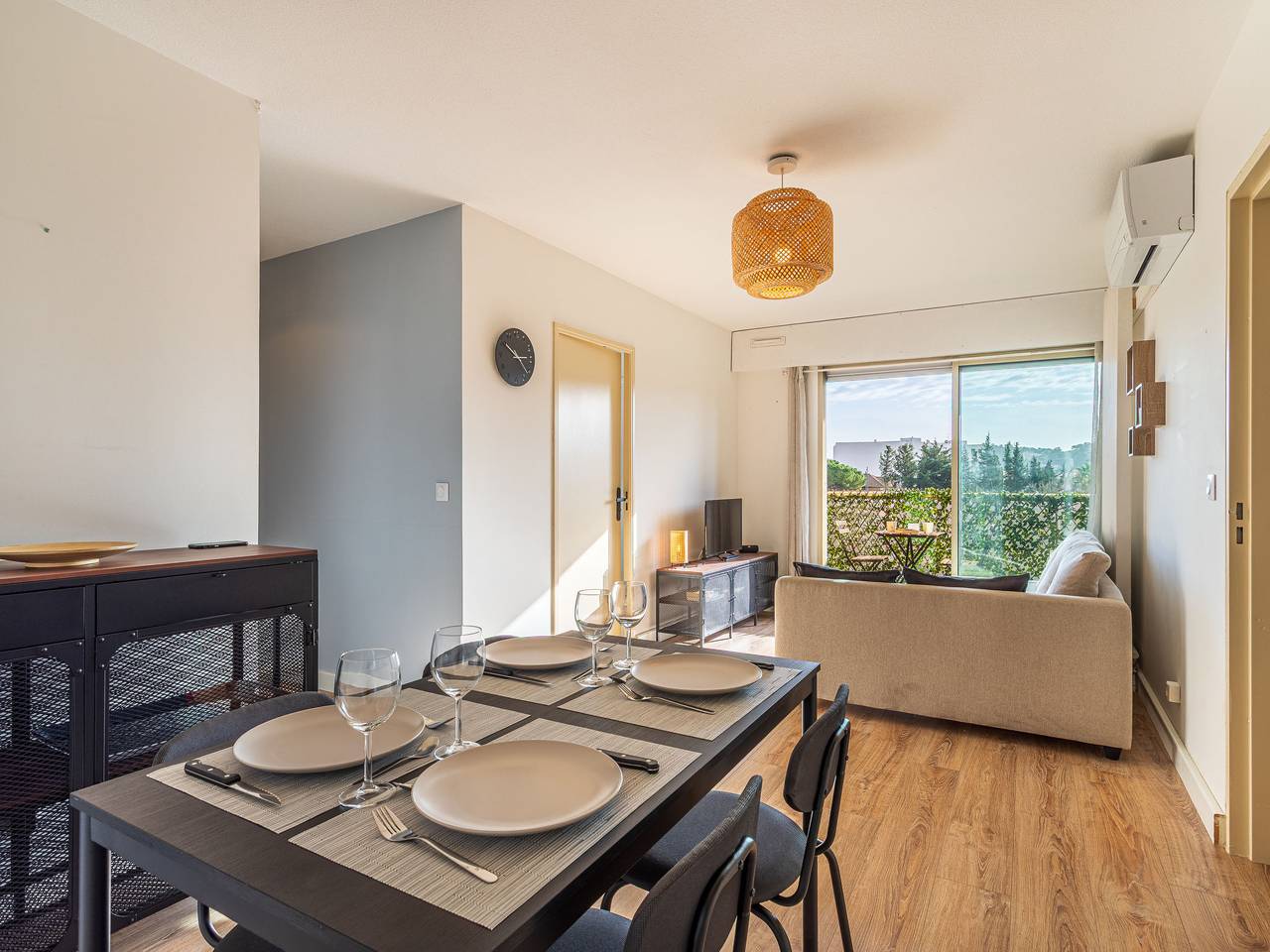 Entire apartment, Les Jardins du Luxembourg in Hyeres, Parc national Port-Cros