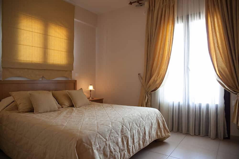 Luxusvilla, Panoramablick auf das Meer, ruhige Umgebung, in der Nähe der Stadt Nafpaktos in Region Ätolien-Akarnanien