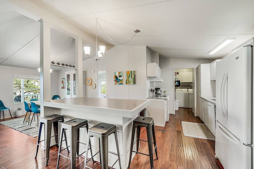 Cozy Lakeside Cottage w/ Lake Access in Lago Vista, Lake Travis