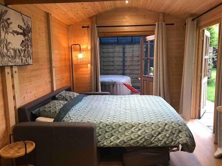 Maison de campagne pour 2 personnes, avec jacuzzi ainsi que terrasse et jardin à Courcelles (Hainaut)