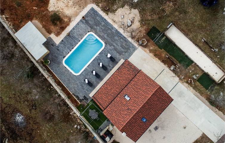 Ferienhaus für 8 Personen, mit Pool und Terrasse - 1