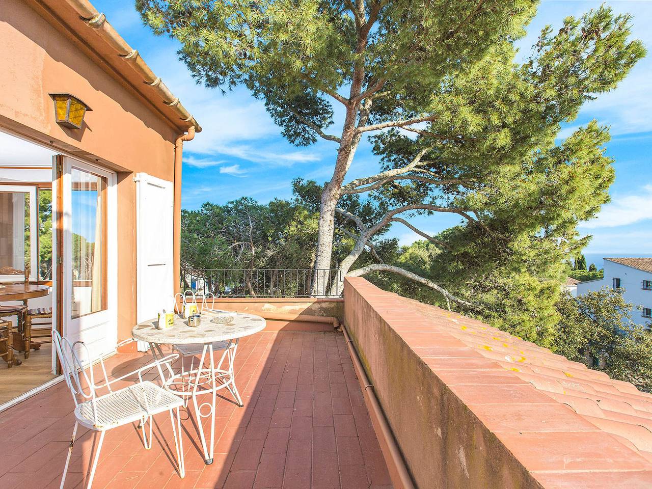 Quiet studio with shared pool in Calella de Palafrugell, foto 10