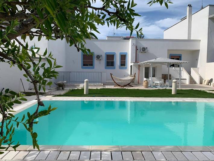 Chambre d’hôte pour 2 personnes, avec Jardin ainsi que Piscine et Vue