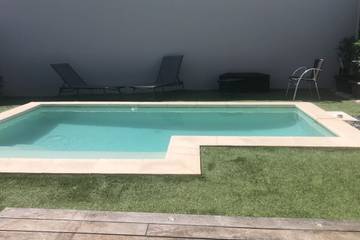 Gîte pour 7 personnes, avec jardin et piscine à Juvignac