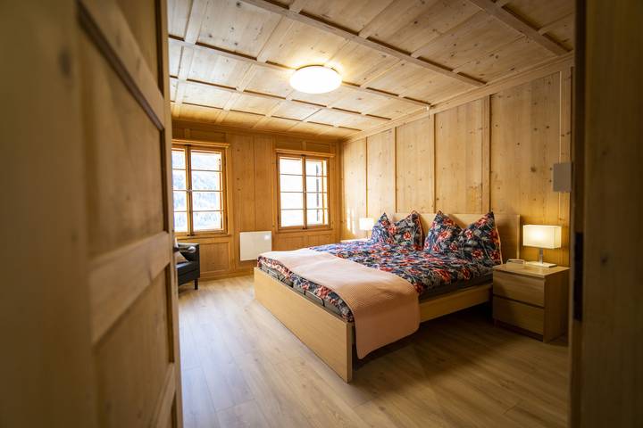 Ganze Wohnung, Chasa Schilana 84: Liebevoll eingerichtete 3.5-Zimmerwohnung im Herzen von Ramosch in Ramosch, Valsot