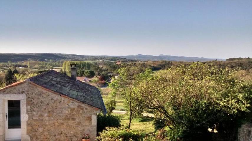 Maison de vacances pour 4 personnes, avec vue ainsi que jardin et piscine, animaux acceptés