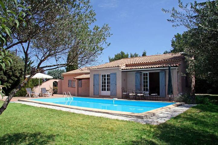 Villa pour 6 personnes, avec terrasse et jardin
