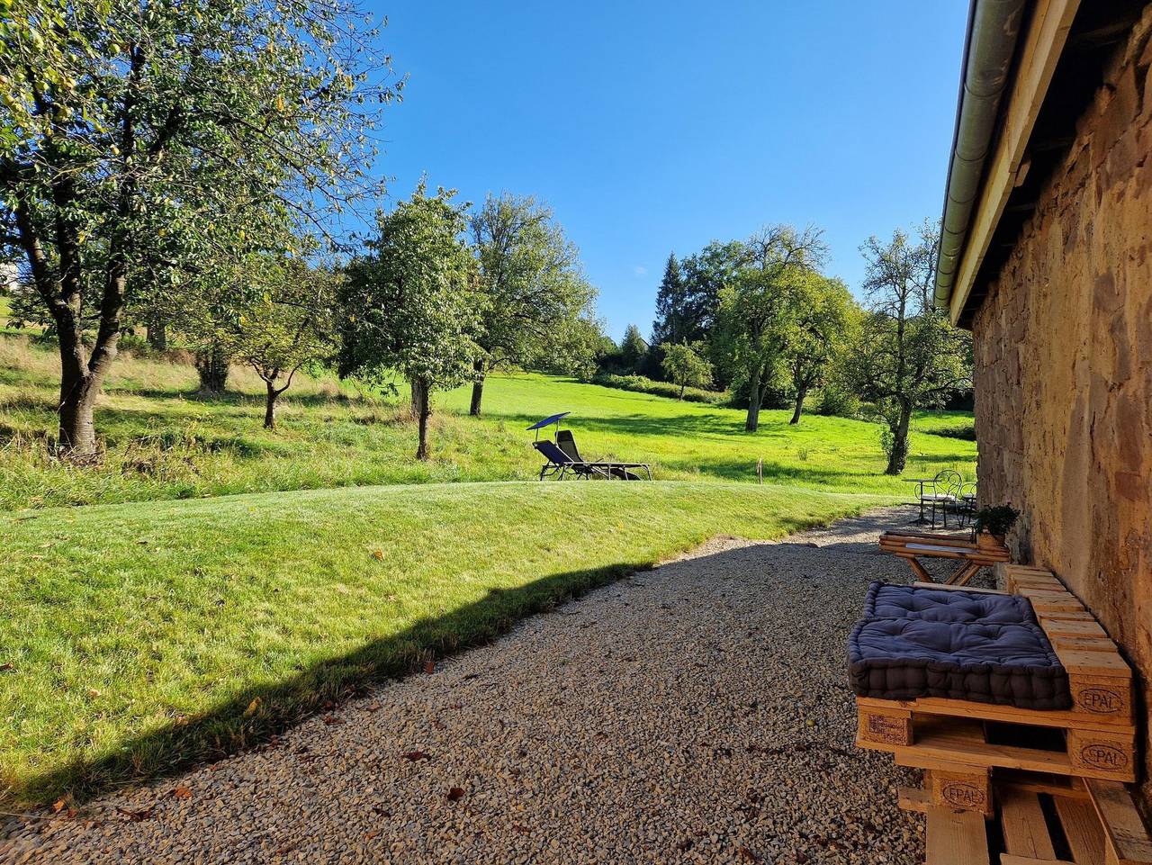 Ganze Ferienwohnung, Landhaus Domaine de Marie - Appartement 80qm mit separatem Schlafzimmer in Illingen, Saar-Nahe-Bergland