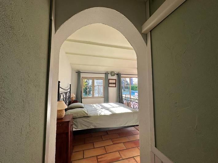 Chambre d’hôte pour 2 personnes, avec jardin ainsi que vue et piscine à L'Isle-sur-la-Sorgue - 2