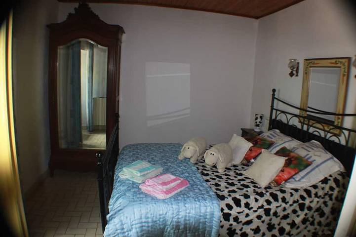 Gîte pour 10 personnes, avec piscine ainsi que terrasse et jardin dans Col De L Escrinet - 3