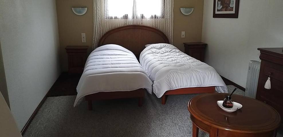 Chambre d’hôte pour 2 personnes, avec vue et jardin à Parigné-l'Évêque - 3