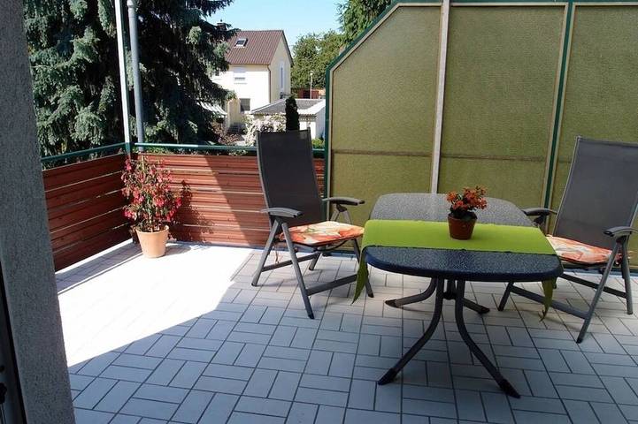 Ferienwohnung für 2 Personen, mit Balkon in Weinheim