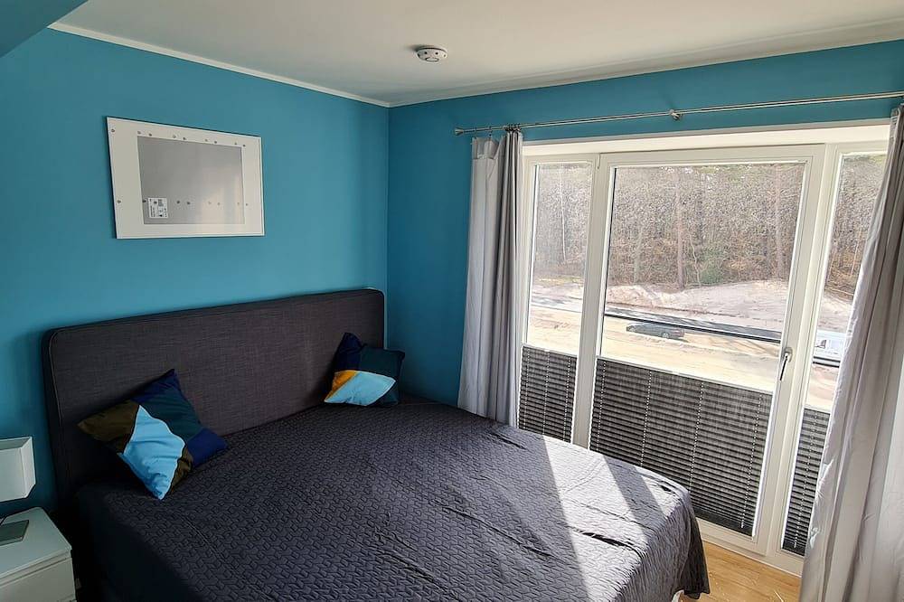 Geheel appartement, Prora 1. Reihe 85 qm Fewo bis 4 Pers. Vollausstattung Neuwertig in Prora, Binz