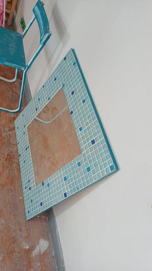 Chambre d’hôte pour 3 personnes, avec jacuzzi et terrasse ainsi que sauna et piscine