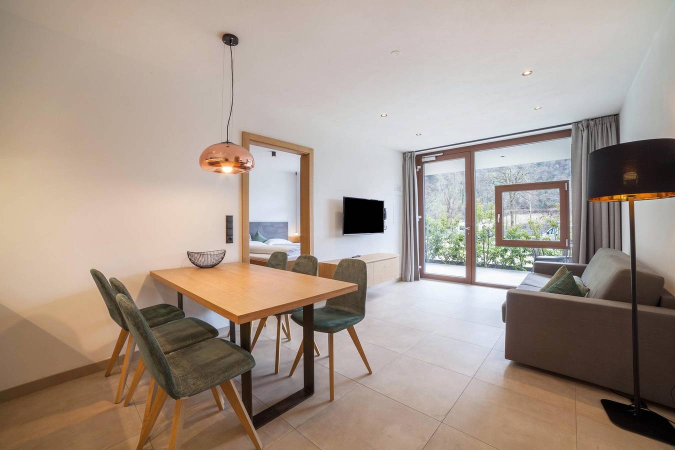 Ganze Wohnung, Camping Passeier Apartment Abendrot mit Bergblick, Pool, Sauna, Wlan, Terrasse und Garten in Saltaus, St. Martin in Passeier